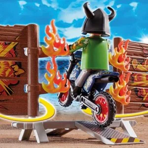 Pokaz Kaskaderski Motor z płonącą przesłoną