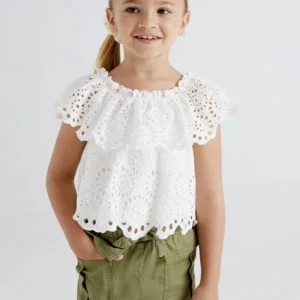 Krótkie spodenki z kieszeniam