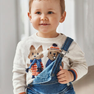 Sweter z haftem