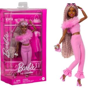 Barbie Deluxe Style lalka w różowym stroju HYV28